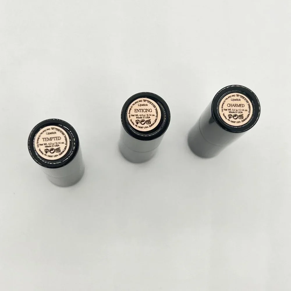 DOLL 10‎ Kisses And Compliments, 3 lipsticks, NEW in box